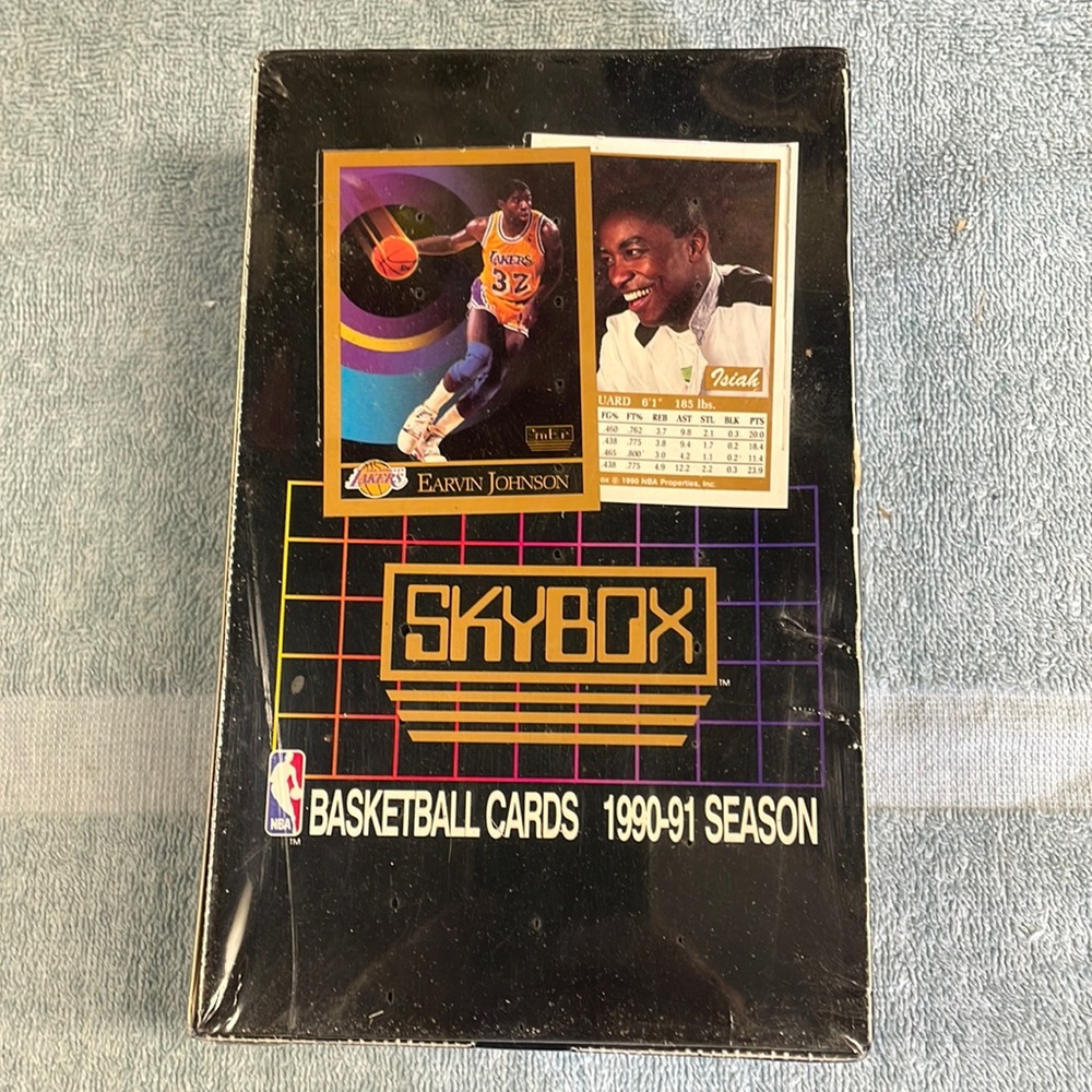 Vintage 1990 1991 season Skybox NBA basketball sealed box unopened card packs